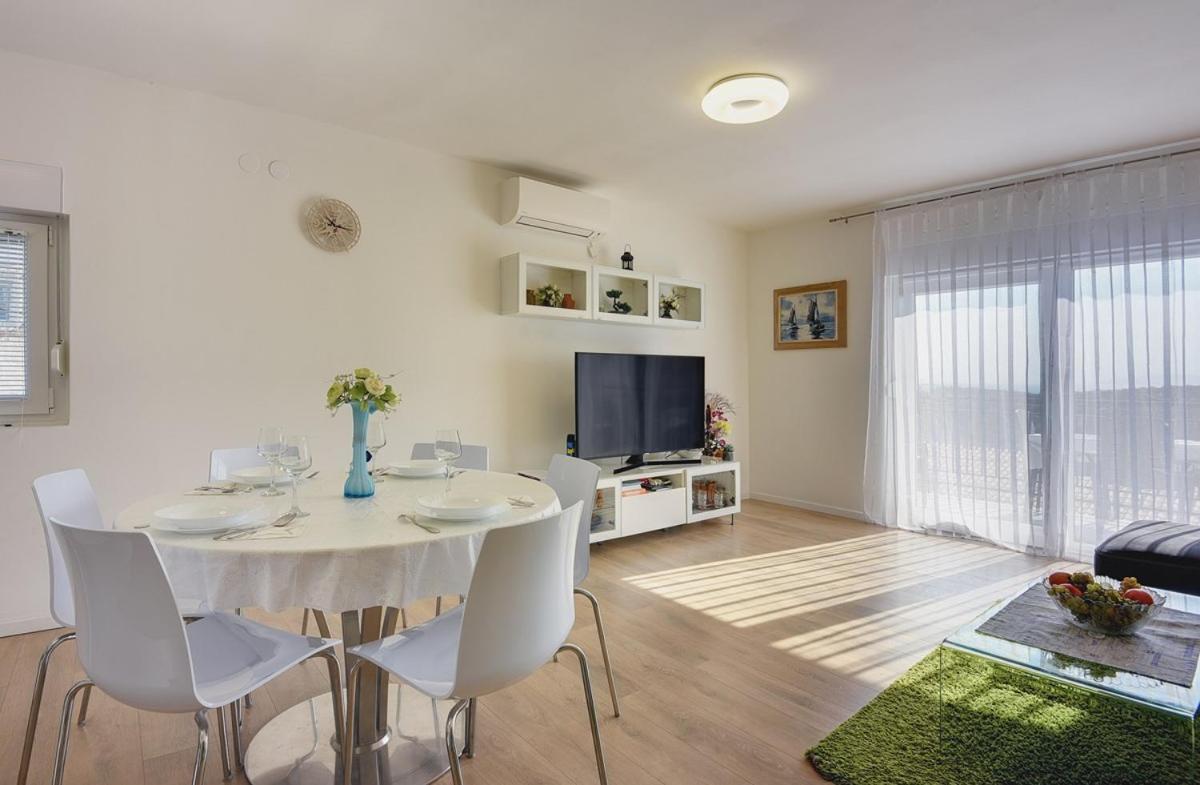 Apartment Zajec Premantura Esterno foto